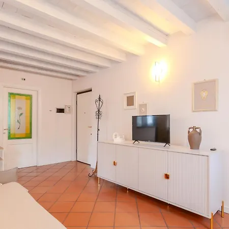 App. Maison Doree Desenzano del Garda