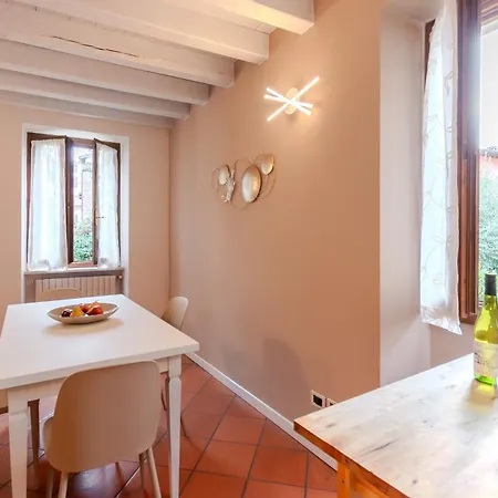 App. Maison Doree *