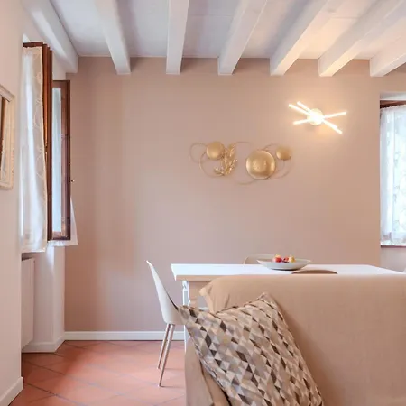 App. Maison Doree Appartement Desenzano del Garda
