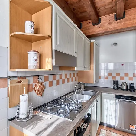 App. Maison Doree Apartamento Desenzano del Garda