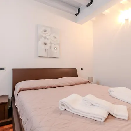 App. Maison Doree Ντεζεντσάνο ντελ Γκάρντα